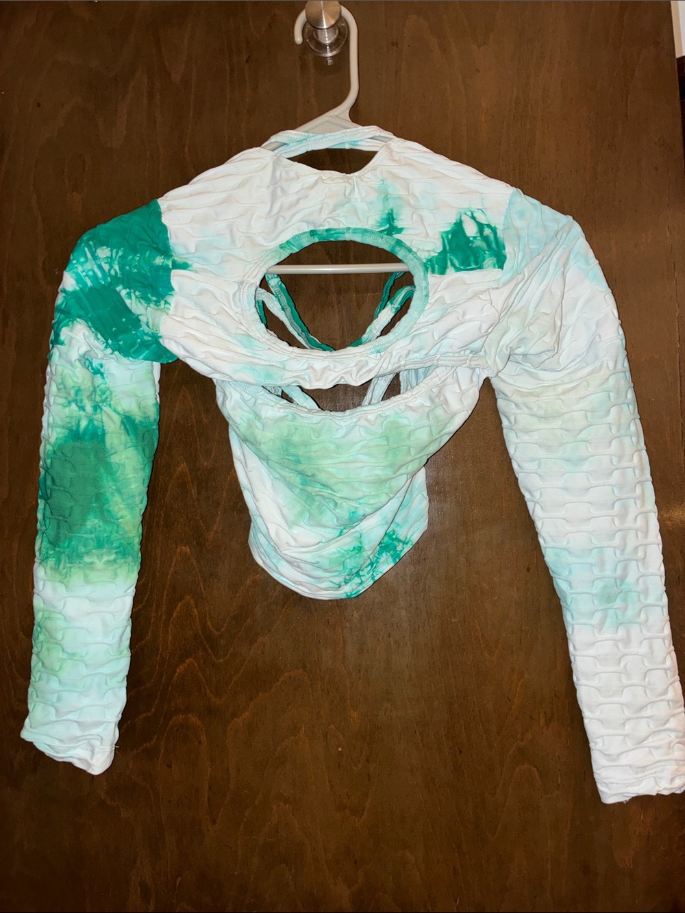 Women’s Green Tie-Dye Cutout Long Sleeve Top
